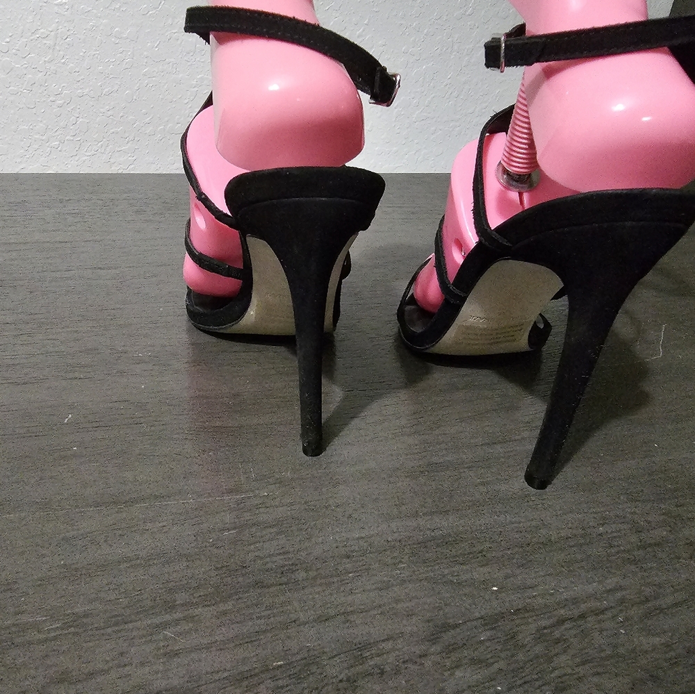 Steve Madden Sprung heel size 8 - strappy heels - Picture 3 of 8